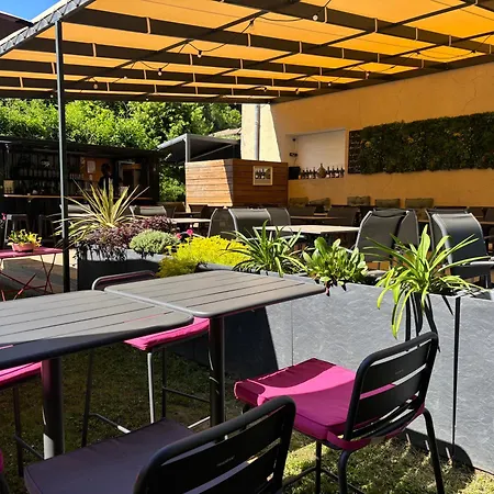 Restaurant La Desirade Hotel Saint-Désirat